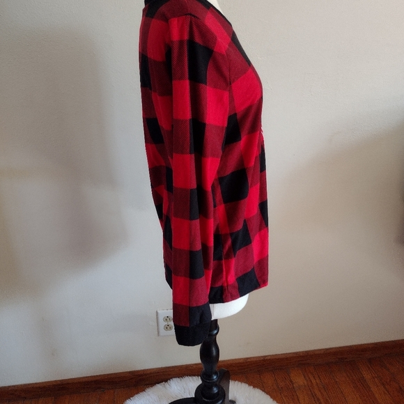 North Pole Trading Co. Size Medium - Picture 2 of 3